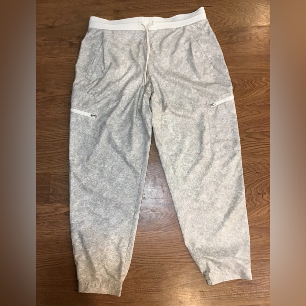 Athleta Venture Printed Pants Size 14